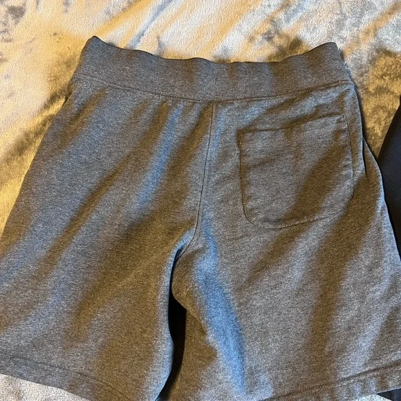 Men’s champion shorts - Picture 6 of 7